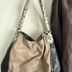 Coach shoulder bag